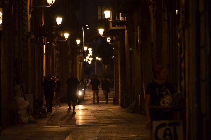 Evening walk through the old town of Barcelona on Ghosts of a Dark Past